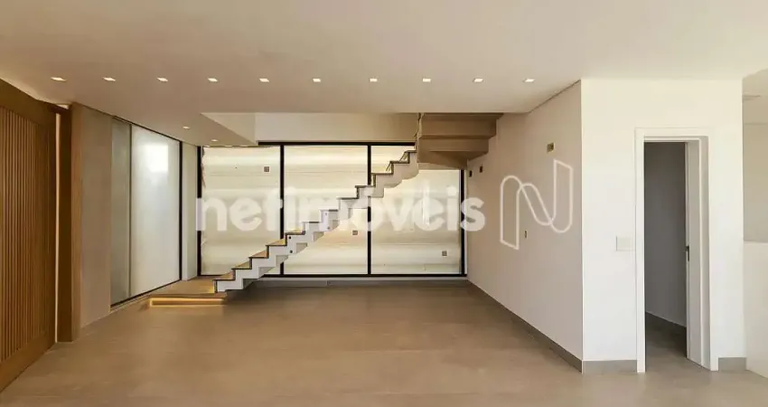 Casa na região pampulha projetada para oferecer conforto, sofisticação e praticidade.