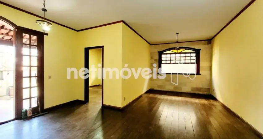 Casa com 4 quartos à venda na Rua Teixeira Leite, João Pinheiro, Belo Horizonte