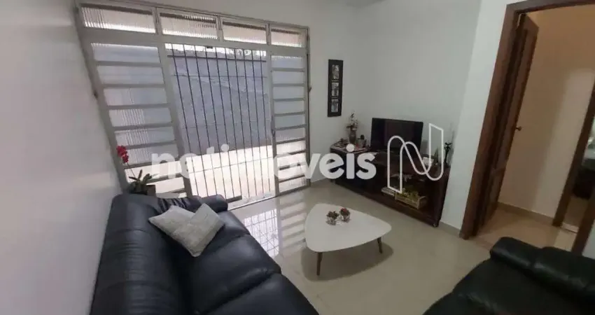 Casa com 3 quartos à venda na Rua Padre Demerval Gomes, Coração Eucarístico, Belo Horizonte