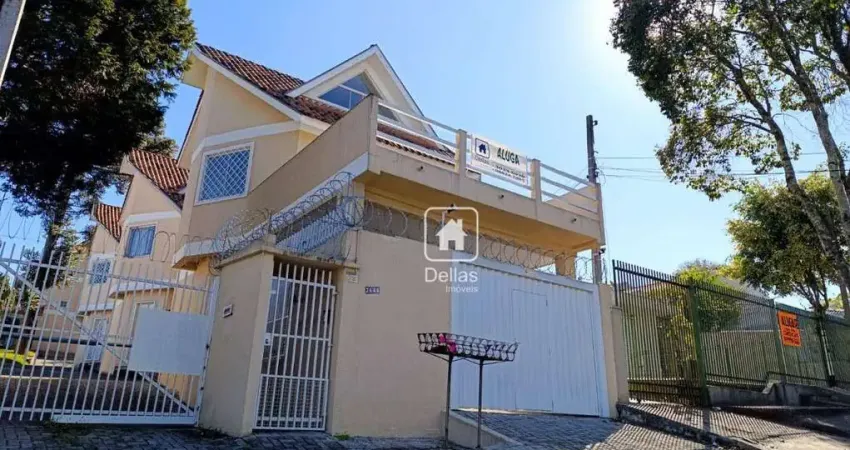 Sobrado com 3 dormitórios para alugar, 130 m² por R$ 3.084,79/mês - Bairro Alto - Curitiba/PR