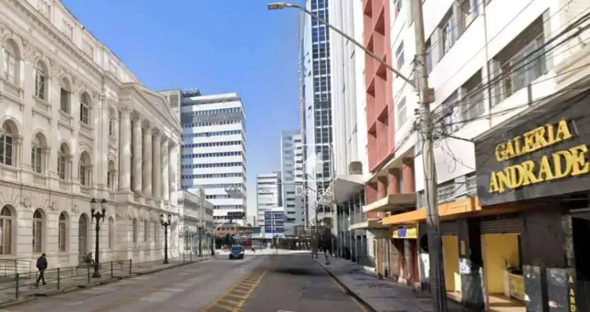 Apartamento com 1 dormitório para alugar, 40 m² por R$ 1.749,00/mês - Centro - Curitiba/PR