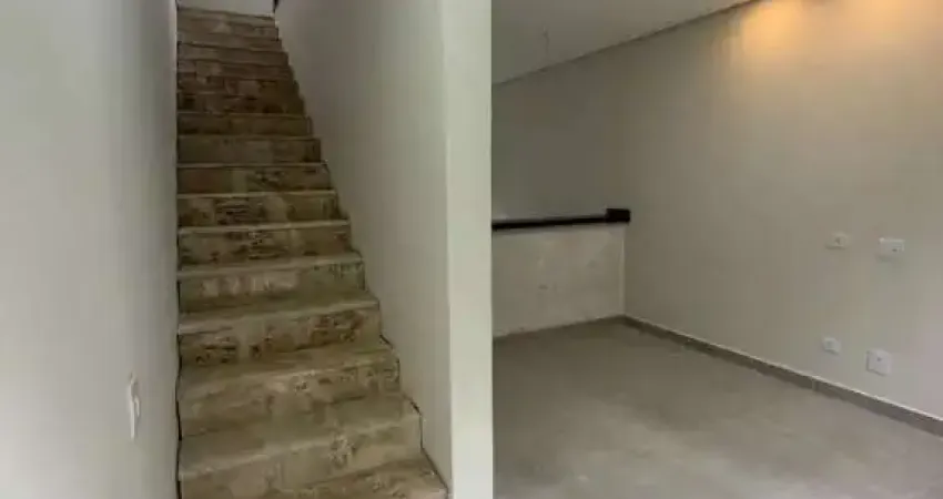 Casa com 2 quartos para alugar na Rua Antônio Alfredo Campos, 231, Jardim Guanhembu, São Paulo