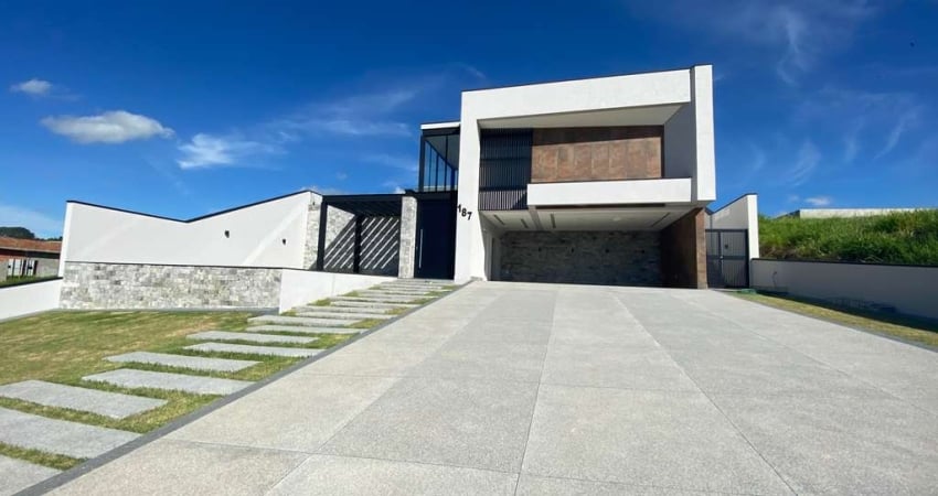 CASA À VENDA NO CONDOMÍNIO  QUINTAS DA TERRACOTA