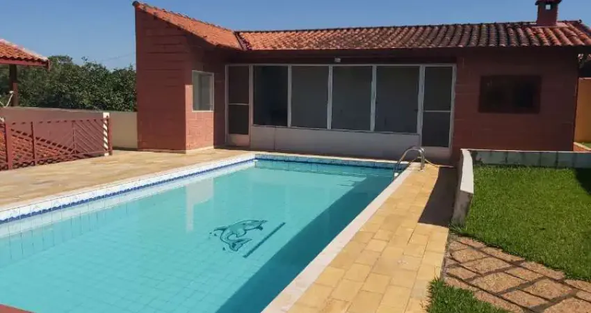 CASA À VENDA NO CONDOMÍNIO TERRAS DE ITAICI