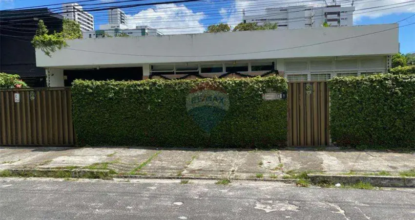 Casa com 4 quartos à venda na Rua Jaime Loyo, 60, Casa Forte, Recife
