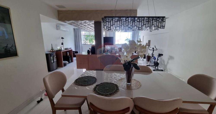 Apartamento todo reformado na Rua Setúbal, com móveis planejados, 3qts, 154m²