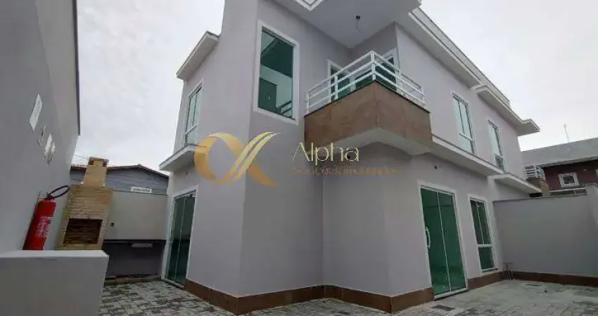 Casa Dúplex de 3 quartos a venda no Peró, Cabo Frio - RJ.