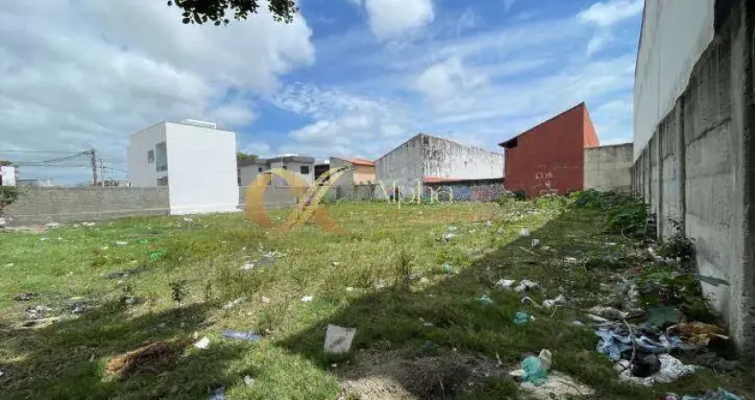 Terreno com 900 m² à venda no Parque Burle - Cabo Frio/RJ.