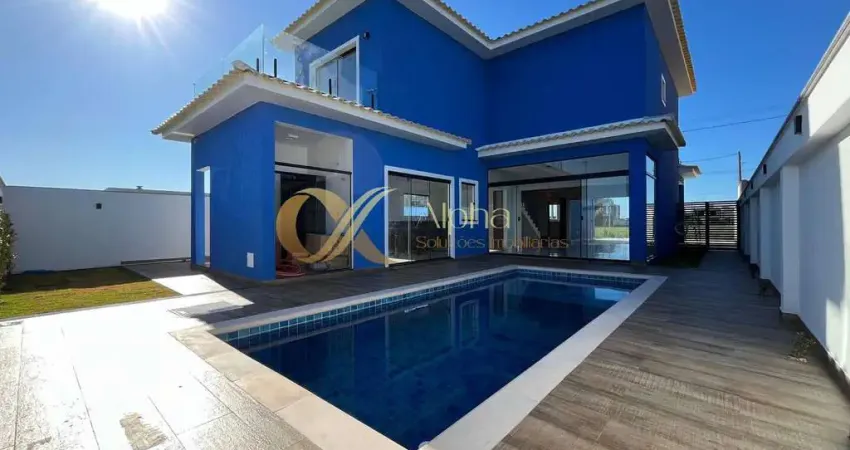 Casa com 4 quartos (2 suítes) no Condomínio Alphaville em Cabo Frio/RJ