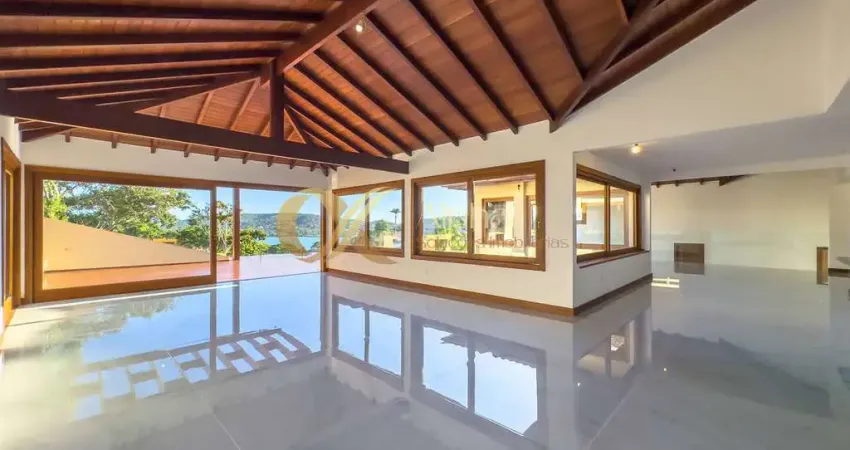 Mansão à venda com vista espetacular na Ferradura, Armação dos Búzios/RJ
