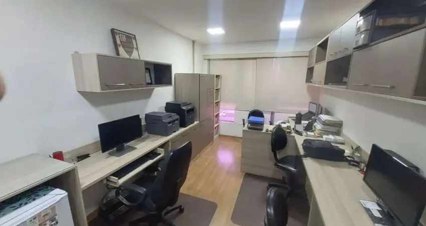 Sala comercial pronta, com armários e ar cond. instalado. plaza office. campo grande