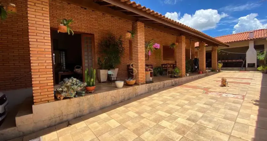 Casa com 3 quartos à venda no São Joaquim, Franca 
