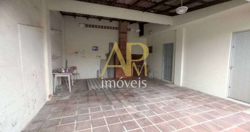 Terreno + edícula à venda: 300m², 200 metros do mar - Praia da Fora