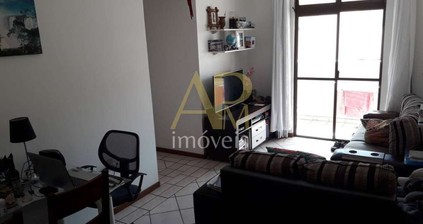 Apartamento à venda com 2 dormitórios e vaga coberta no Estreito