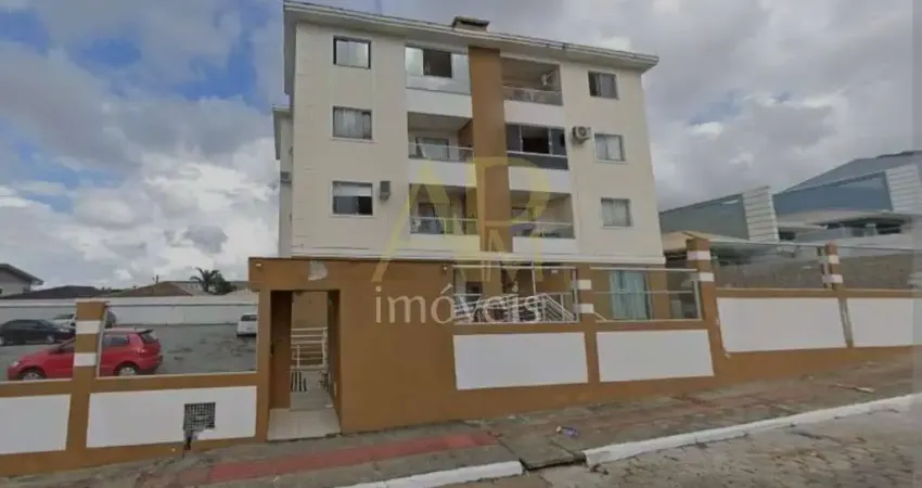 Apartamento à venda em Forquinhas com 2 dorm e sacada com churrasqueira