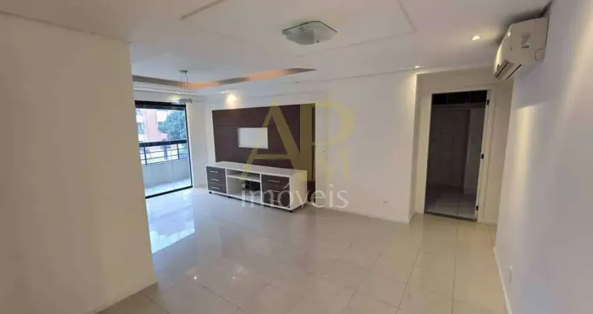 Apartamento à venda: 03 dormitórios (01 suíte) e dependência - bom abrigo