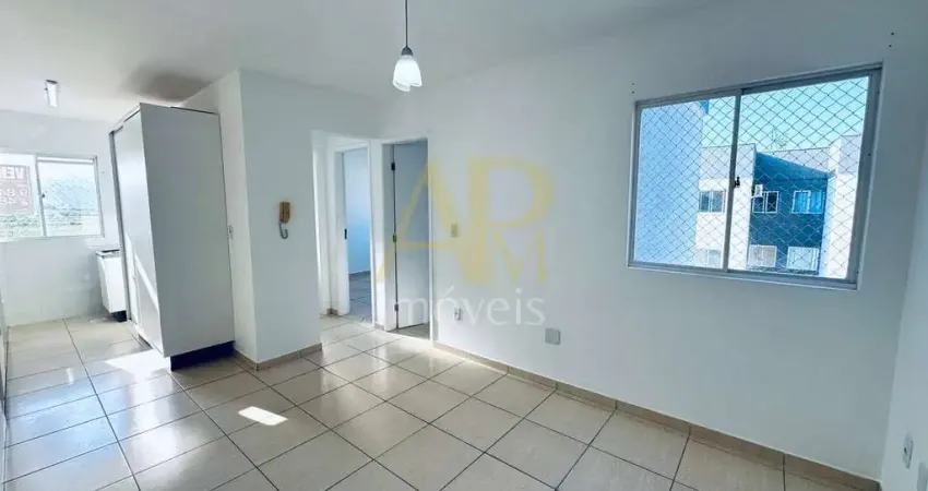 Apartamento com 2 dorm, vaga coberta, móvel na cozinha na guarda do cubatão