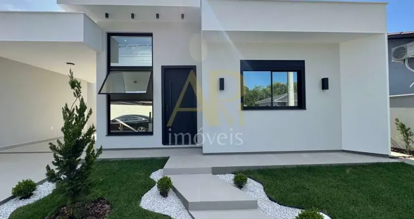 Casa térrea sozinha no terreno: 3 dorm (1 suíte), amplo quintal- Bosque SJ