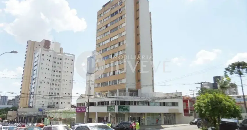 Imobiliaria juveve vende loja cabral av. Parana frente carrefour terminal 3 salas prx cartorio country club