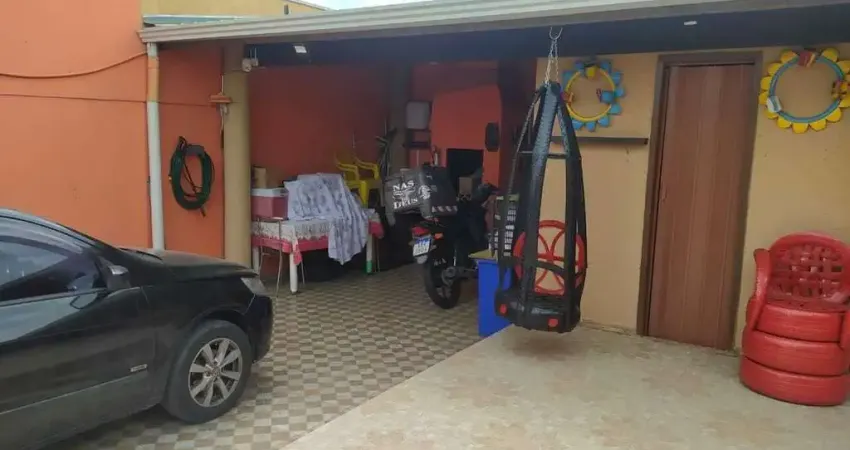 Casa em Campo Largo da Roseira, São José dos Pinhais/PR