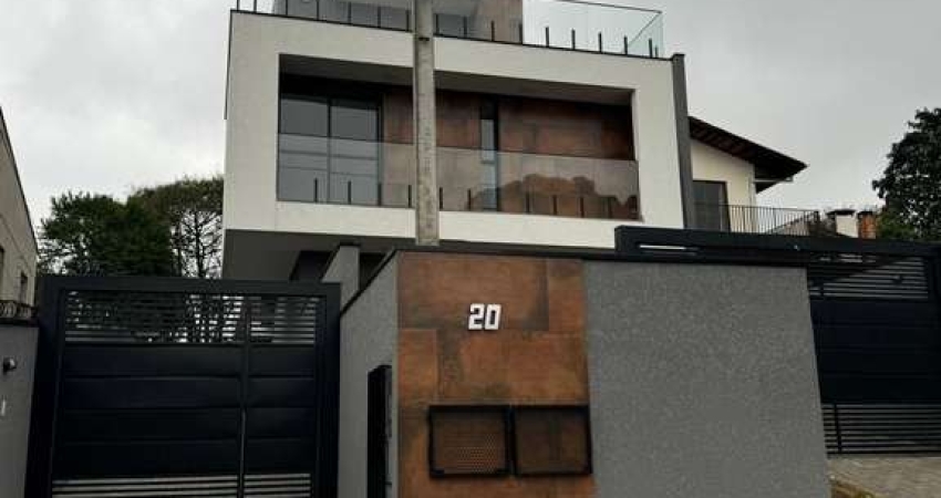 Casa à venda no bairro Uberaba - Curitiba/PR