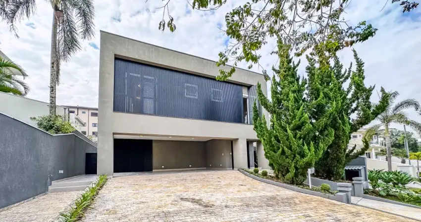 Maravilhosa casa no golf village - carapicuíba - 357m². 4 suítes 3 vagas
