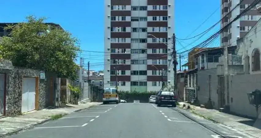 Apartamento com 3 quartos e 1 suíte piscina 1 vaga de garagem portaria 24hs andar alto em Brotas na Daniel Lisboa