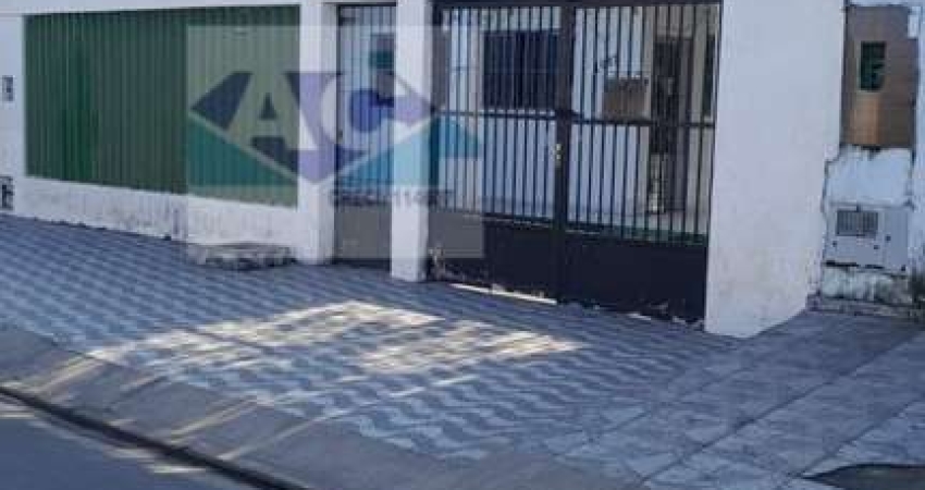 Casa / Sobrado para Venda em Mongaguá, Agenor de Campos, 4 dormitórios, 1 suíte, 3 banheiros, 6 vagas