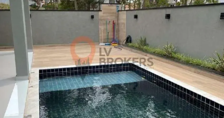 Casa de alto padrão em condomínio no bairro Cézar de Souza - Mogi das Cruzes-SP: 3 quartos, 1 suíte, 2 salas, 4 banheiros, 4 vagas de garagem, 175m².