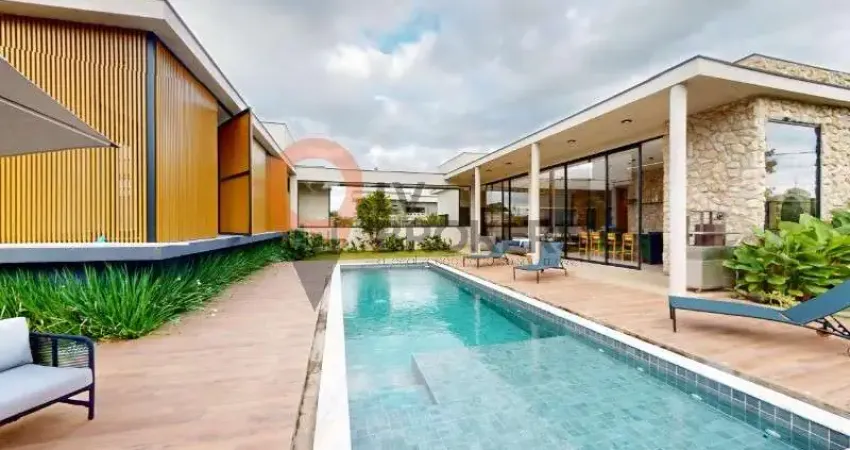 Espetacular casa em condomínio à venda em Guararema/Jacarei, Residencial Jequitibá: