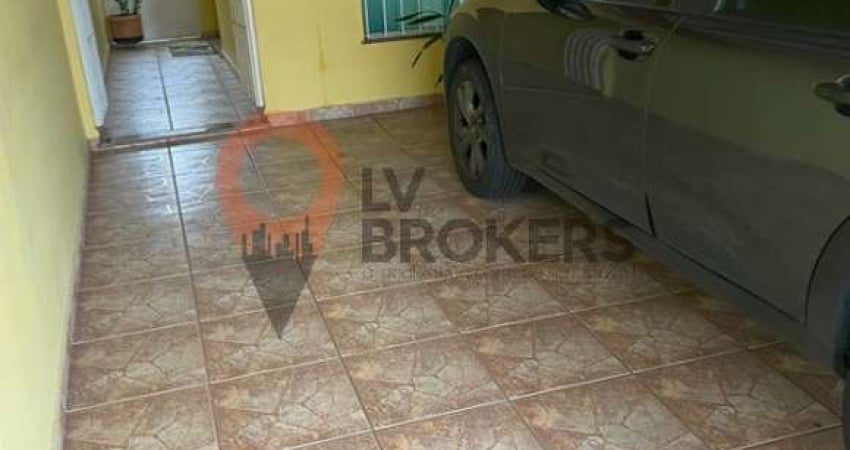 Imóvel à venda: Casa com 3 quartos, 2 salas e 1 banheiro no Centro de Mogi das Cruzes-SP!