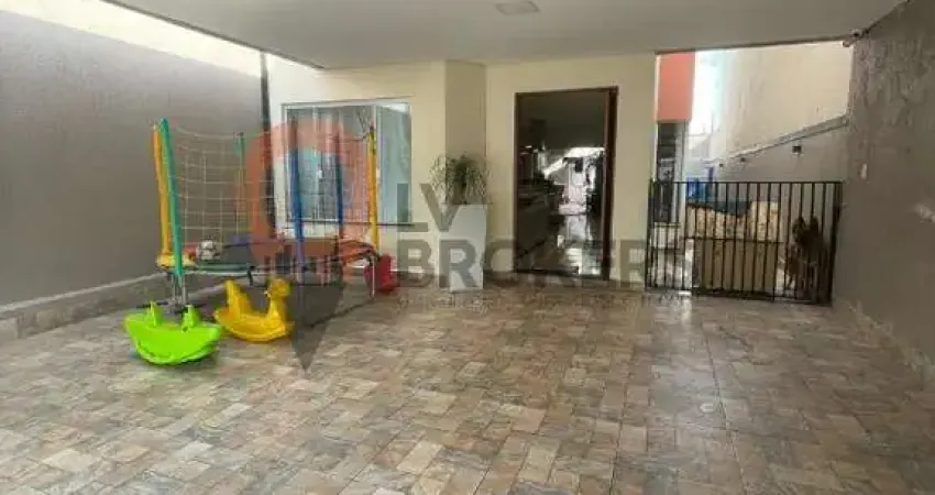 Imperdível: Casa à venda em Suzano-SP, Jardim Quaresmeira III, 3 quartos, 2 salas, 2 banheiros, 2 vagas, 178m²