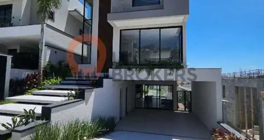 Sobrado no bella citta fazenda rodeio com elevador 3 suites piscina