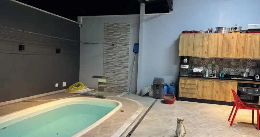 LINDA CASA COM PISCINA E ESPAÇO GOLMET E OS MODULADOS
