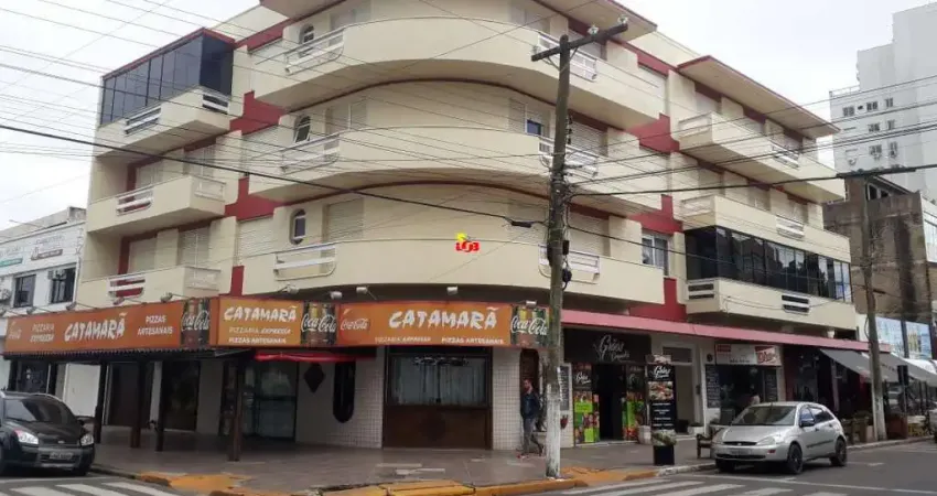 Apartamento de 02 dormitórios em Tramandaí, Centro!