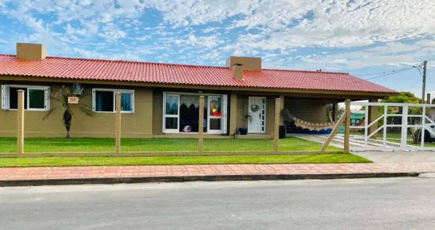 Casa com 4 quartos à venda no Tramandaí Sul, Tramandaí 