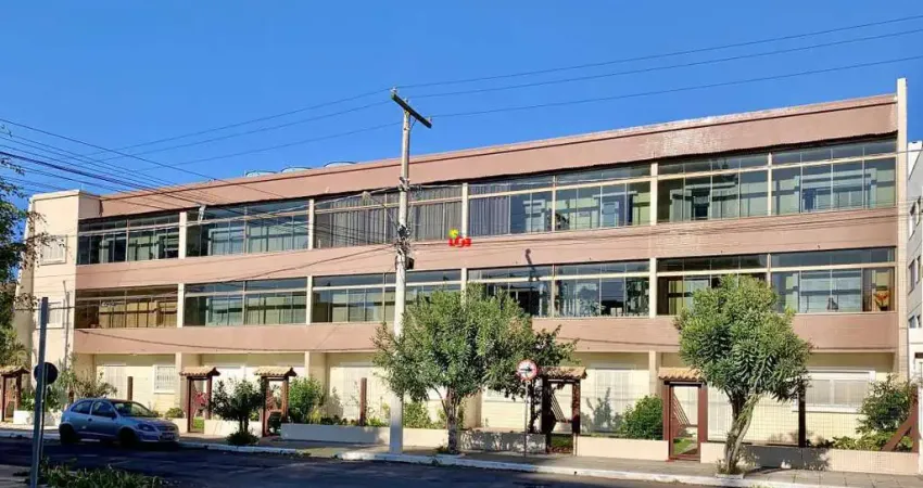 Apartamento de 02 dormitórios com sacada no centro de Tramandaí