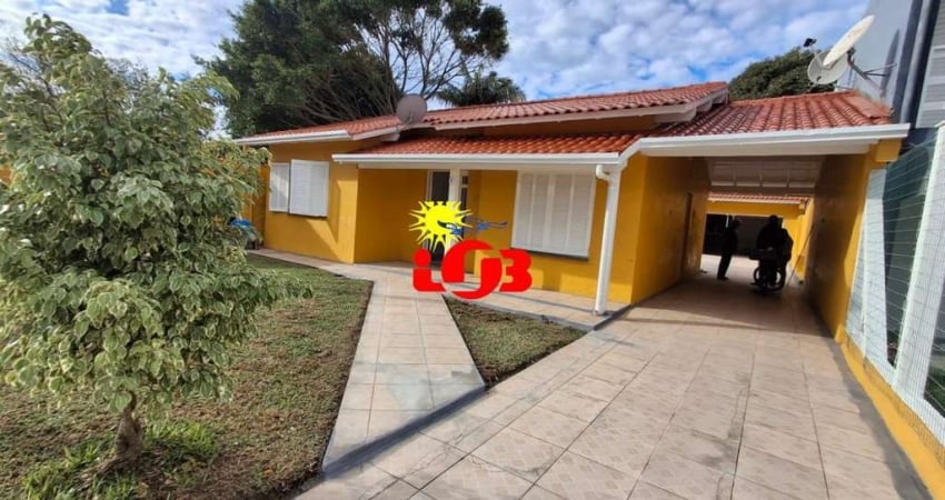 Ampla residência  com Anexo à venda em Imbé - Ótima Oportunidade!