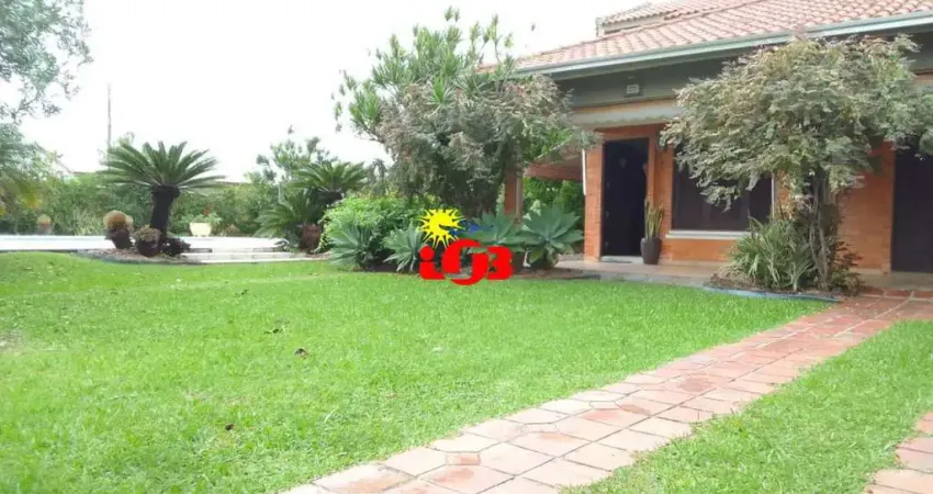 EXCELENTE IMÓVEL DE ESQUINA COM PISCINA - SANTA TEREZINHA/IMBÉ
