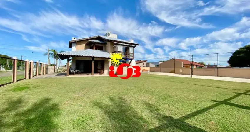 Casa - sobrado com 3 quartos, próxima ao mar na zona nova em tramandaí!