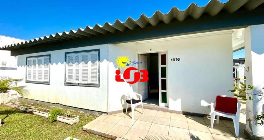 Ótima casa com anexo, toda mobiliada!