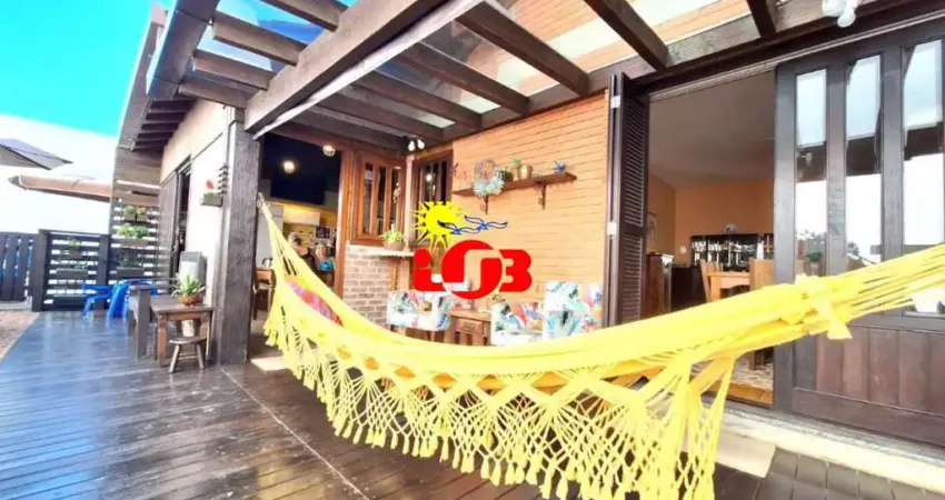 Casa de 05 dormitórios, próximo ao mar, centro de tramandaí!