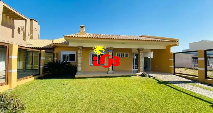 Casa com 3 quartos à venda na Apolinário Porto Alegre, 552, Mariluz (Distrito), Imbé