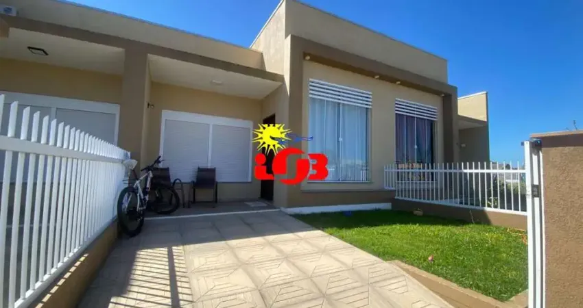 Casa com 2 quartos à venda na Avenida Carazinho, 248, Centro, Imbé