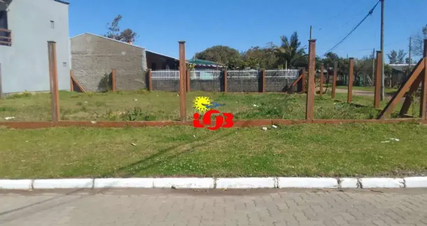 Terreno de esquina em mariluz plano d, imbé: pronto para construir, aterrado.