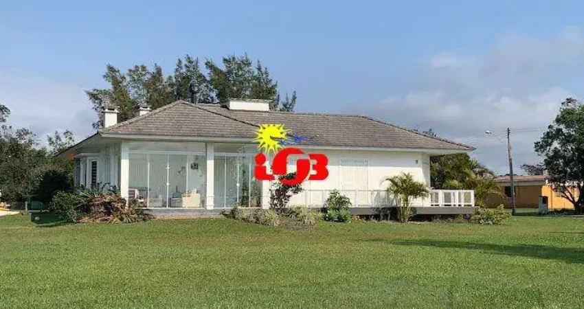 Casa com 2 dormitórios em condomínio fechado na entrada de tramandaí!