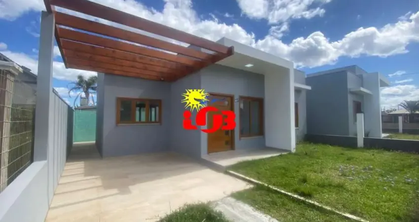 Residência geminada em laje à venda em imbé - pronto para morar, próximo ao mar, pátio fechado e com alarme 24h