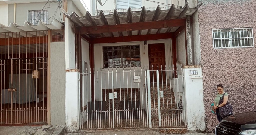 Casa de 2 dormitórios com sacada e vaga de garagem na Freguesia do Ó