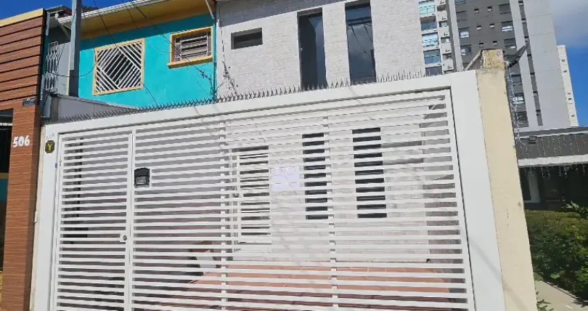 Casa com 4 quartos para alugar na Rua Catão, Vila Romana, São Paulo