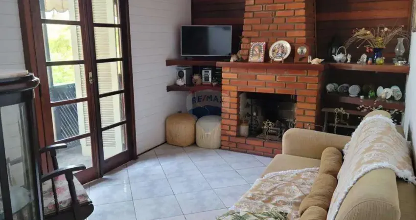 Casa em condomínio fechado com 4 quartos à venda no Cantagalo, Niterói 